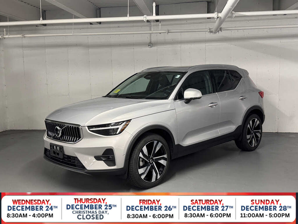 2023 Volvo XC40 B5 Ultimate Bright Theme AWD