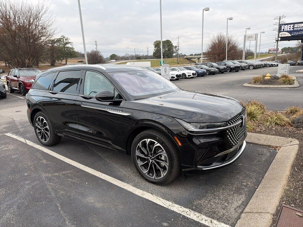 2025 Lincoln Nautilus Reserve AWD