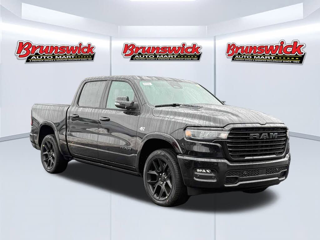 2026 RAM 1500 Laramie Crew Cab 4WD