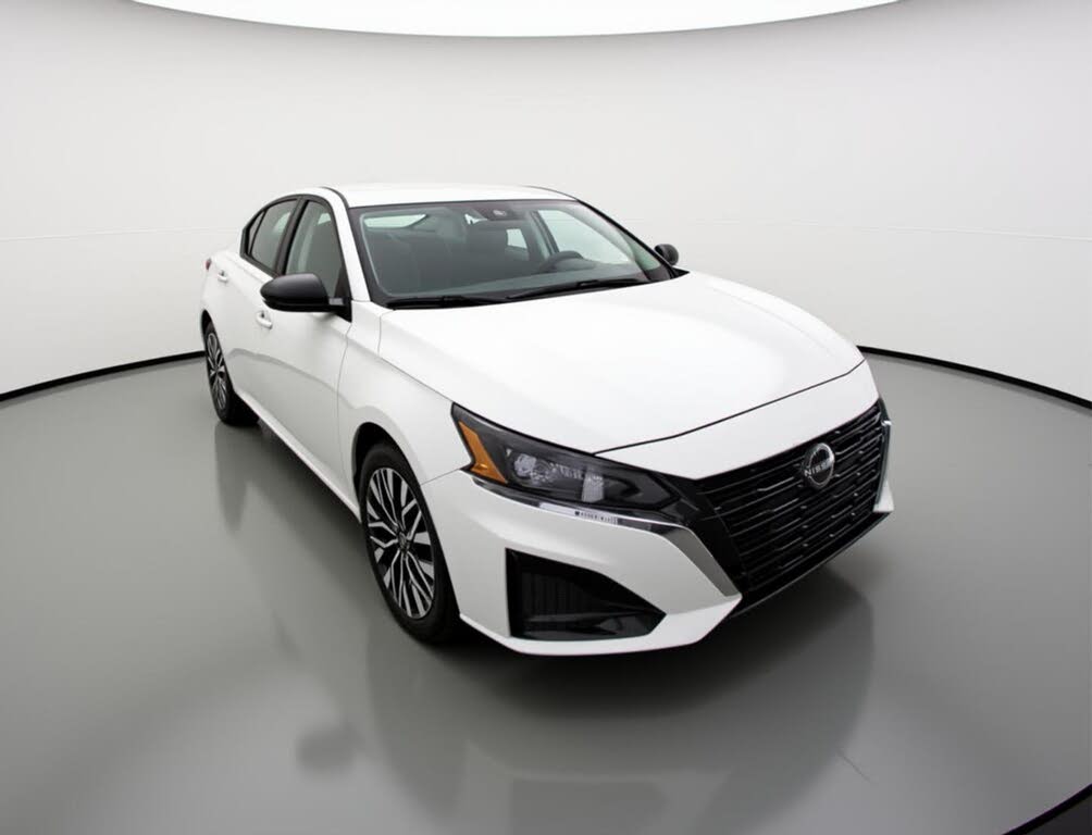 2025 Nissan Altima 2.5 SV FWD