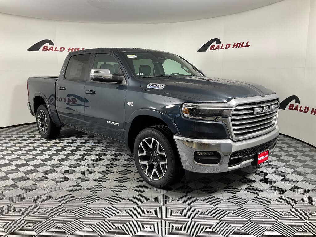 2026 RAM 1500 Laramie Crew Cab 4WD
