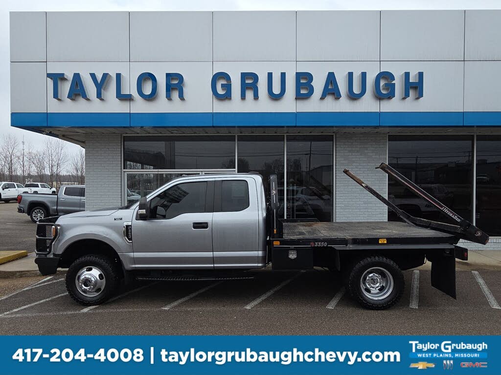 2022 Ford F-350 Super Duty Chassis XL SuperCab DRW 4WD