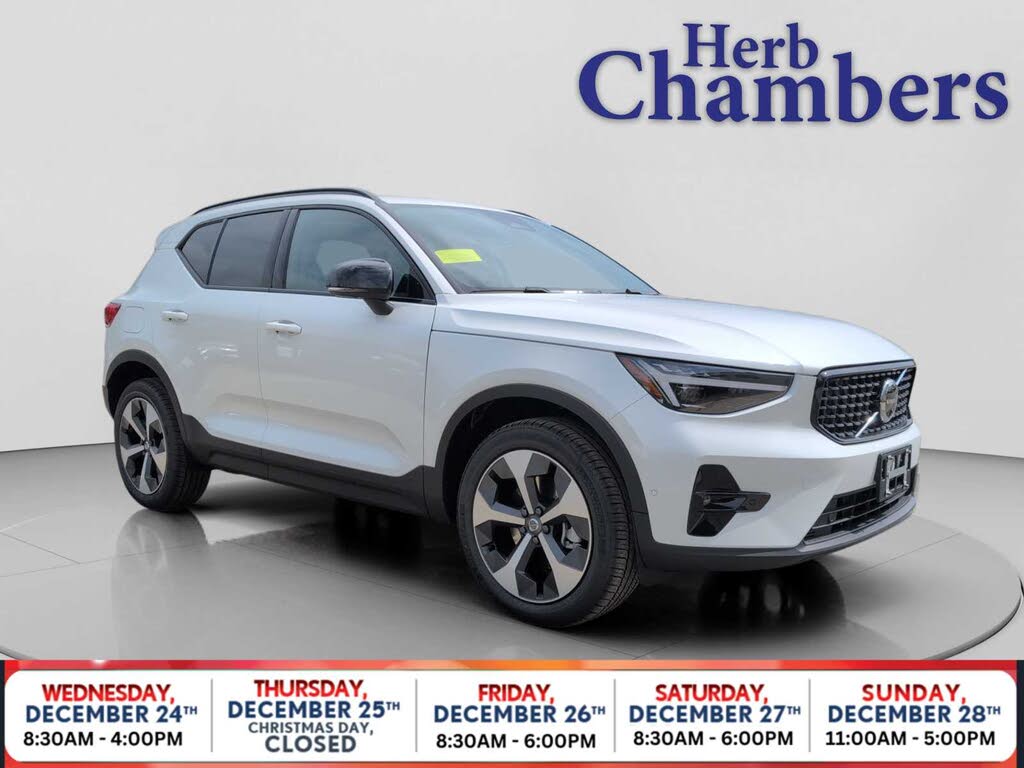 2026 Volvo XC40 B5 Plus AWD