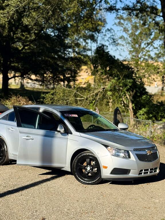 2013 Chevrolet Cruze 1LT Sedan FWD