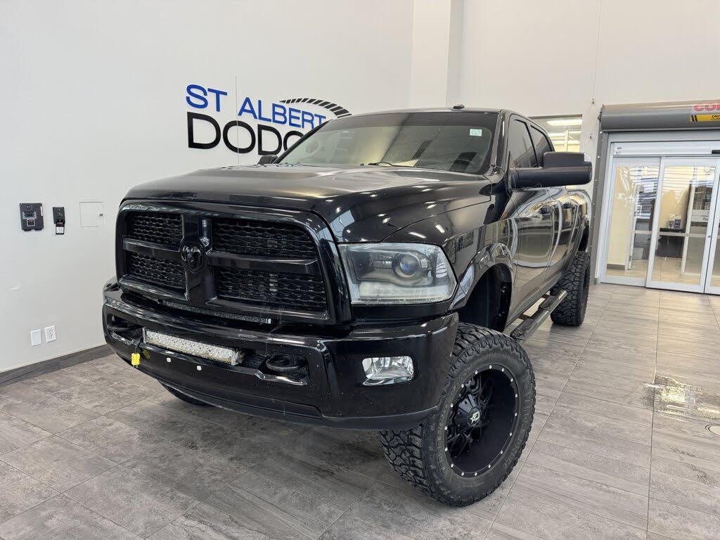 2014 RAM 3500 Laramie Crew Cab 4WD