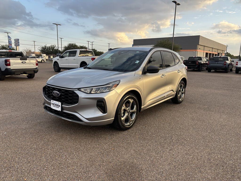2023 Ford Escape ST-Line FWD