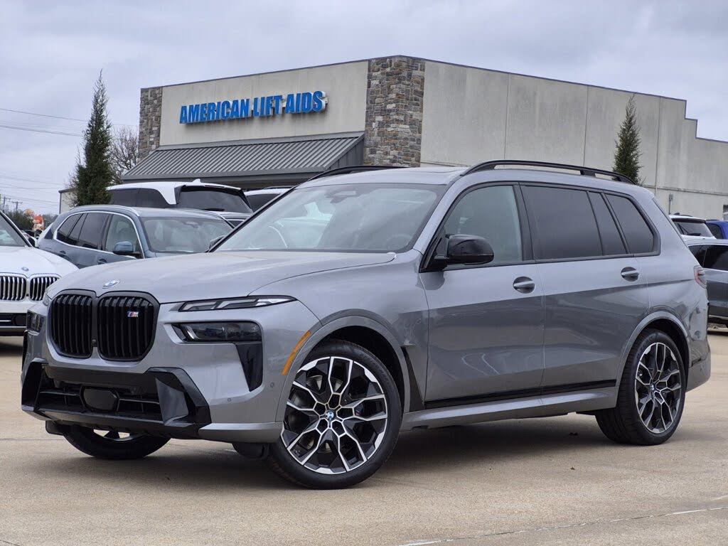 2026 BMW X7 M60i AWD