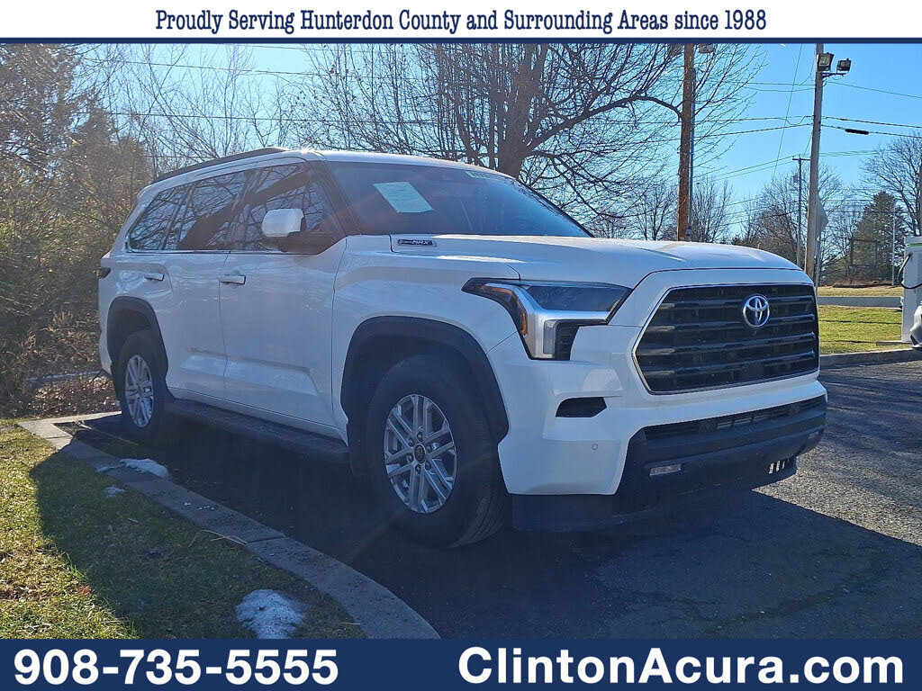 2023 Toyota Sequoia SR5 4WD