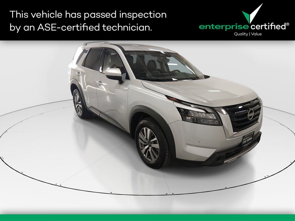 2025 Nissan Pathfinder SL 4WD