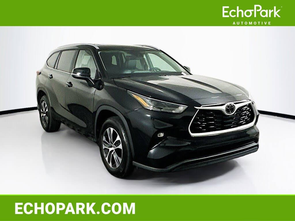 2025 Toyota Highlander XLE FWD