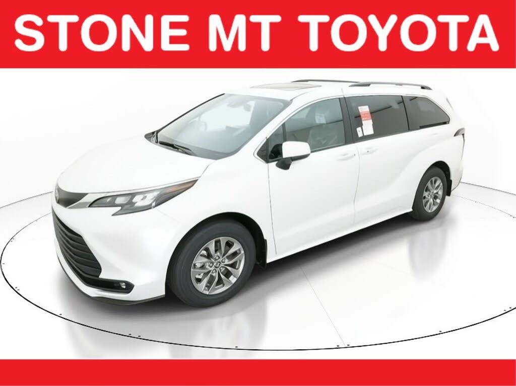 2026 Toyota Sienna XLE 7-Passenger FWD