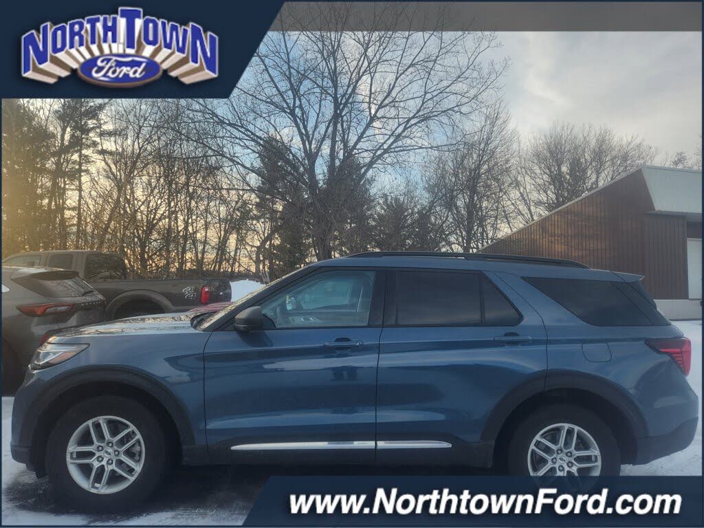2025 Ford Explorer Active AWD