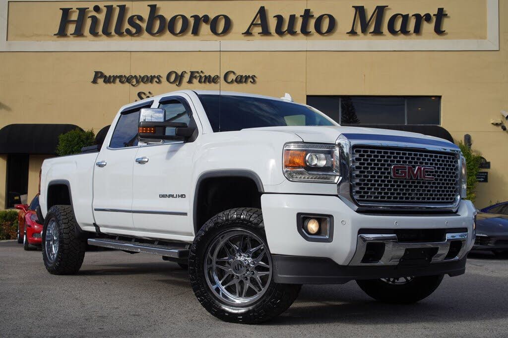 2016 GMC Sierra 3500HD Denali Crew Cab LB DRW 4WD