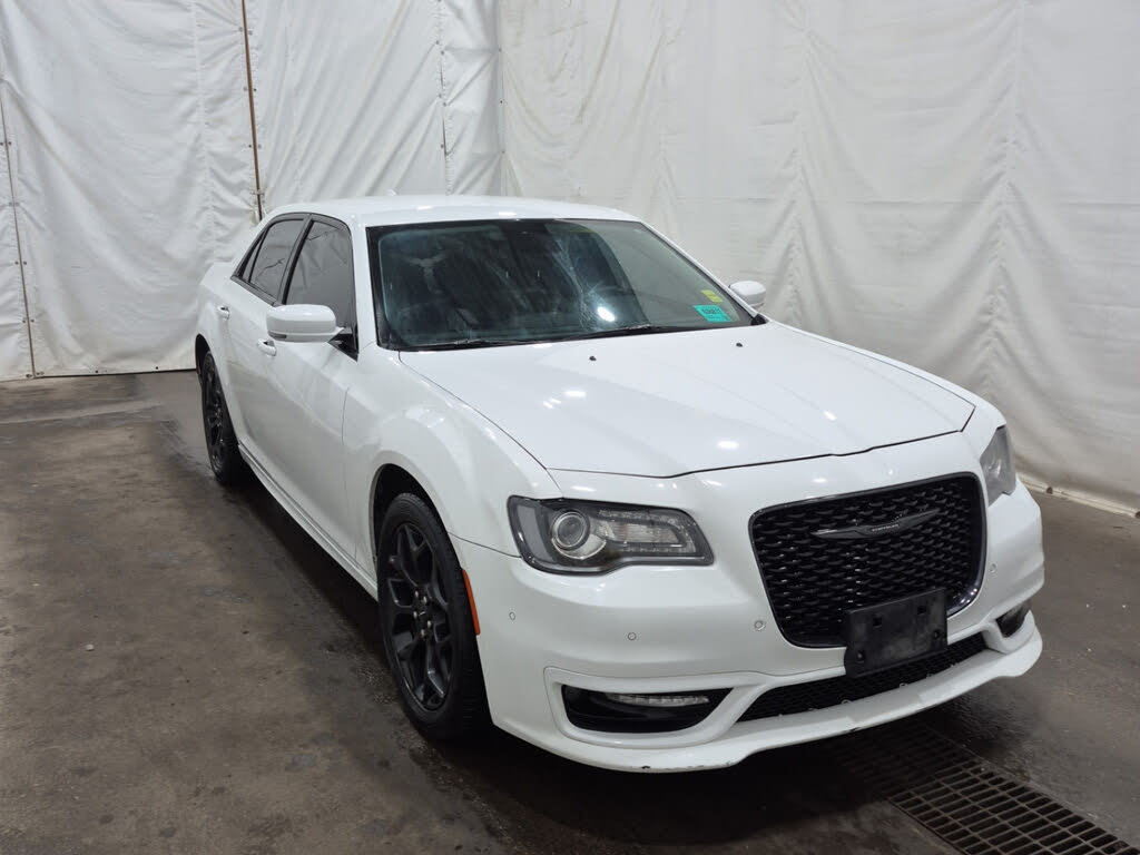 2022 Chrysler 300 Touring L AWD