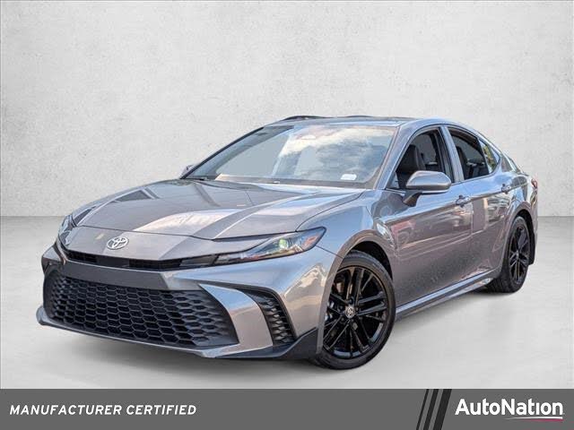 2025 Toyota Camry SE FWD