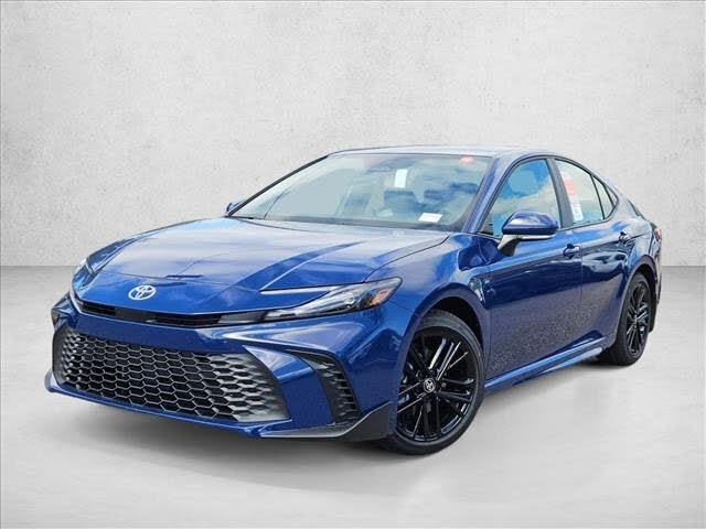 2026 Toyota Camry SE FWD