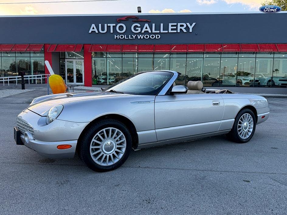 2005 Ford Thunderbird Deluxe RWD