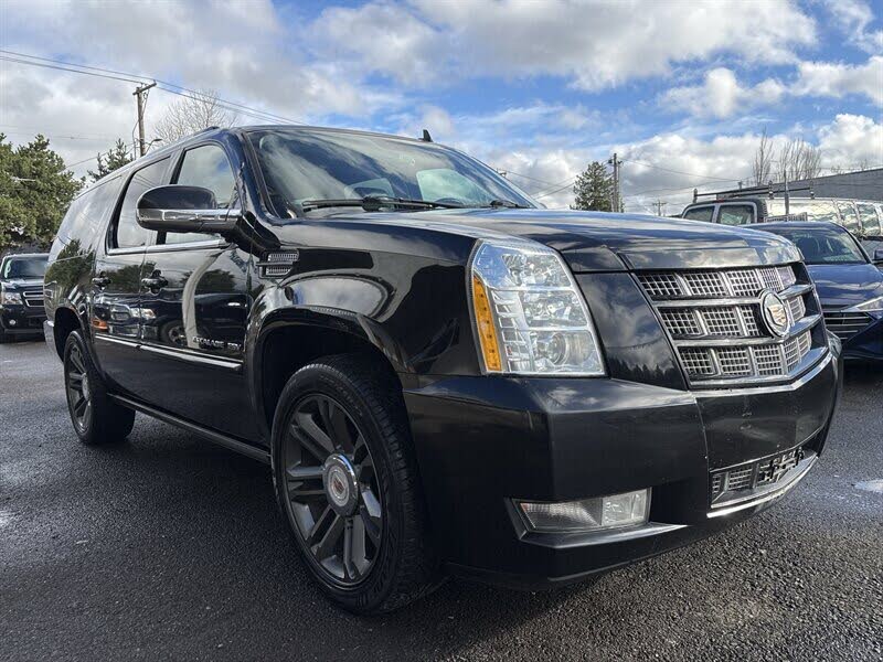 2013 Cadillac Escalade ESV Premium 4WD