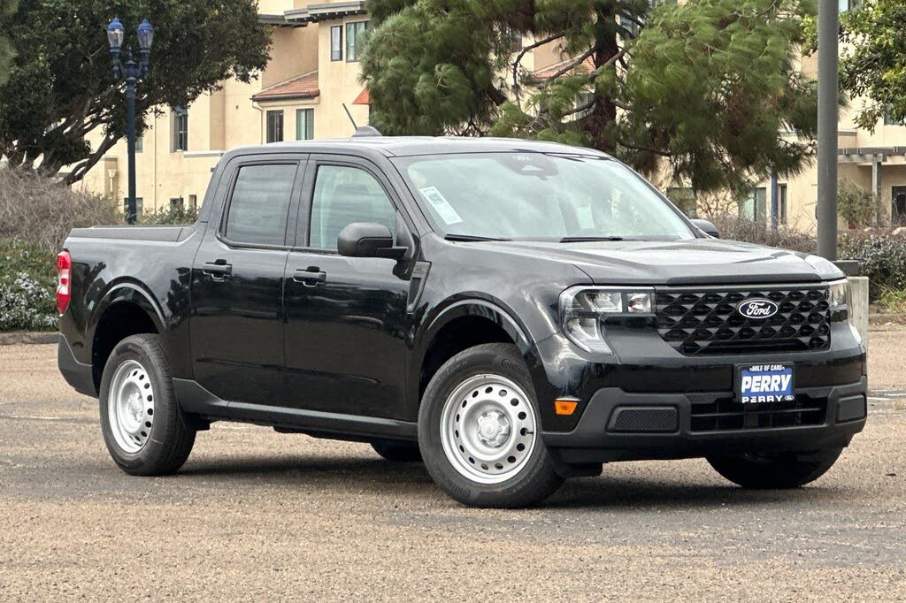 2026 Ford Maverick XL SuperCrew AWD