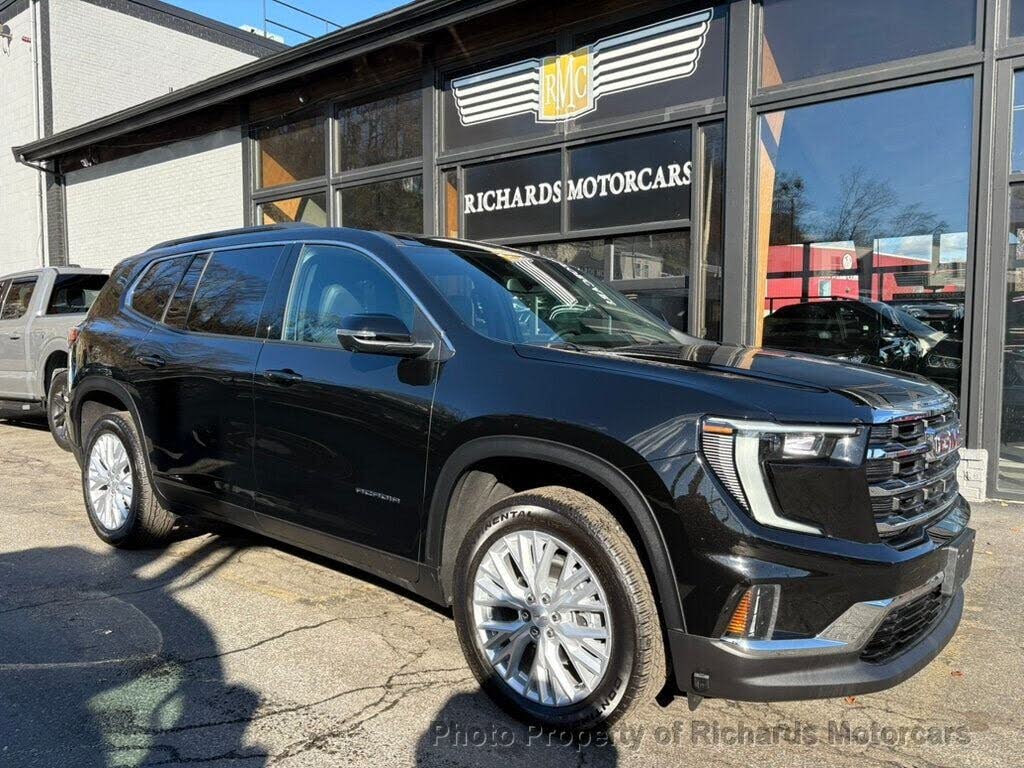 2025 GMC Acadia Elevation AWD