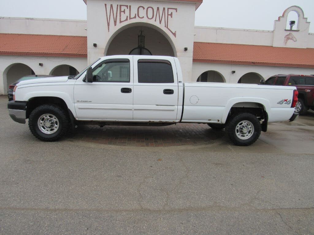 2005 Chevrolet Silverado 2500HD Crew Cab 4WD