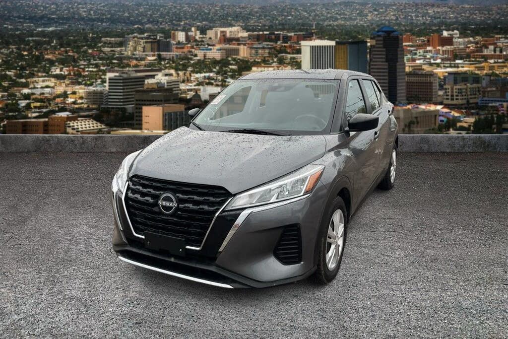 2023 Nissan Kicks S FWD