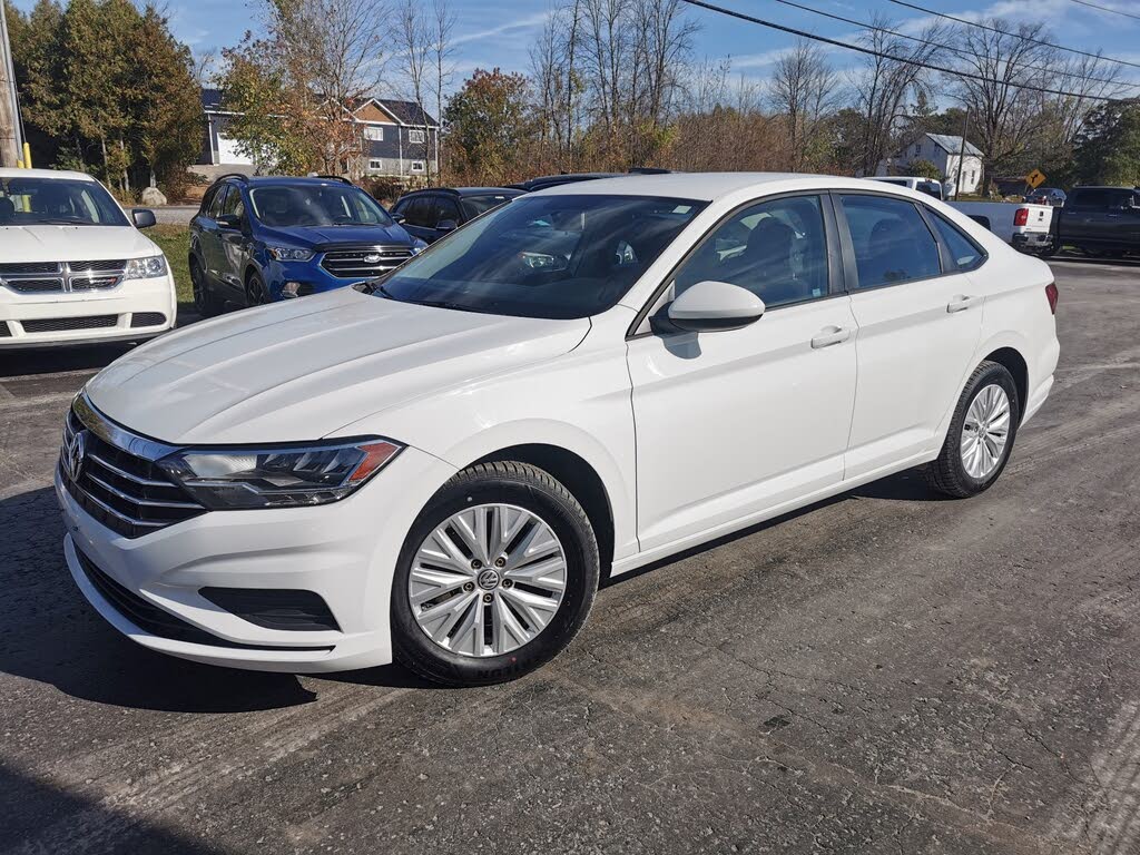 Volkswagen Jetta Comfortline FWD 2019