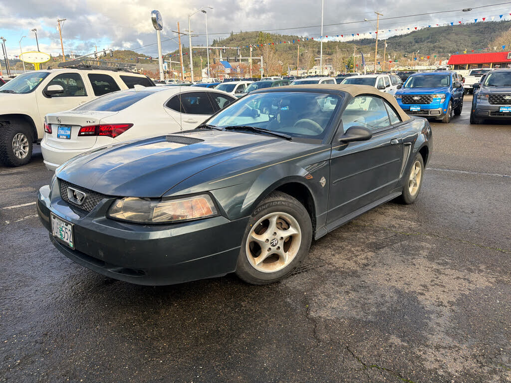 1999 Ford Mustang Convertible RWD