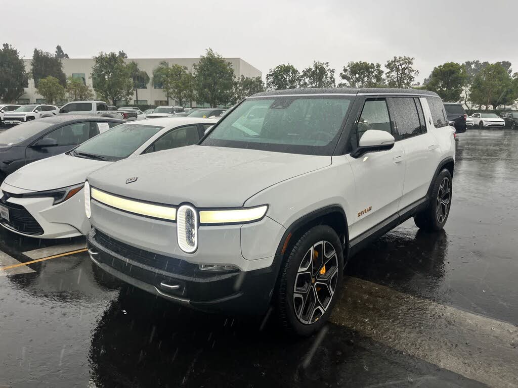 2022 Rivian R1S Launch Edition AWD