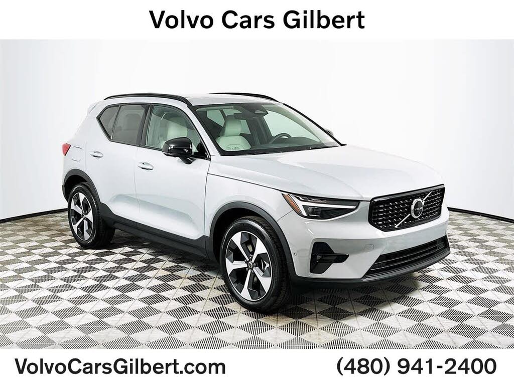 2026 Volvo XC40 B5 Plus AWD