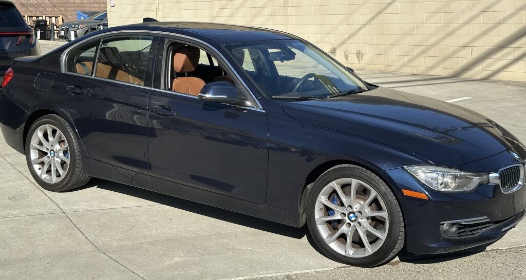 2014 BMW 3 Series 335i Sedan RWD