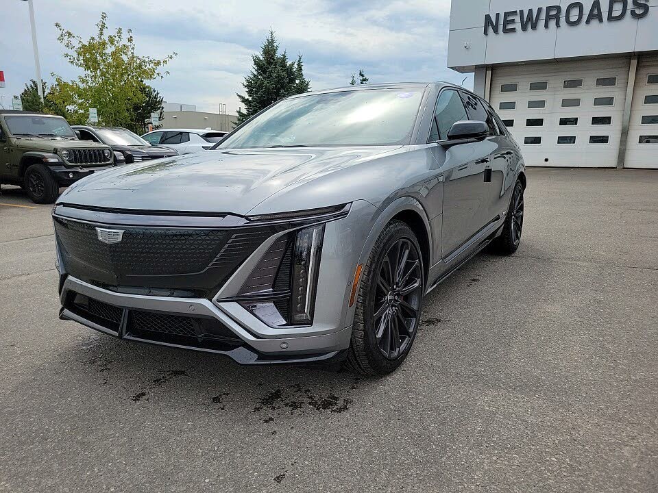 2026 Cadillac LYRIQ-V Premium AWD