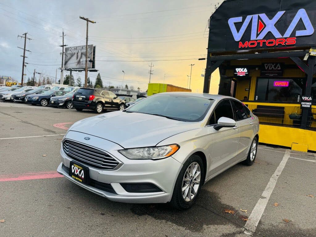 2017 Ford Fusion SE