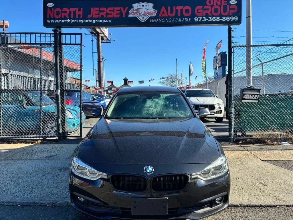 2018 BMW 3 Series 320i xDrive Sedan AWD