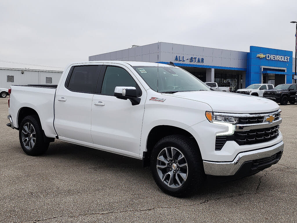 2026 Chevrolet Silverado 1500 LT Crew Cab 4WD