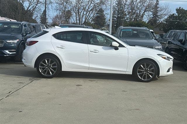 2018 Mazda MAZDA3 Grand Touring Hatchback