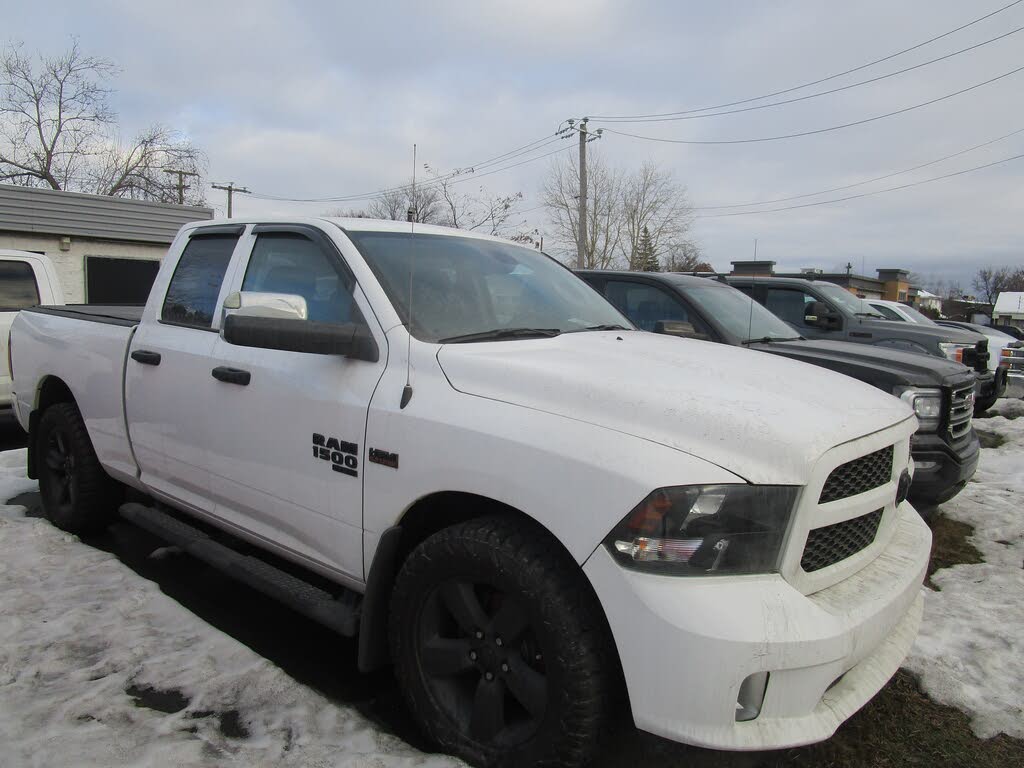 RAM 1500 Classic Express Quad Cab 4WD 2021