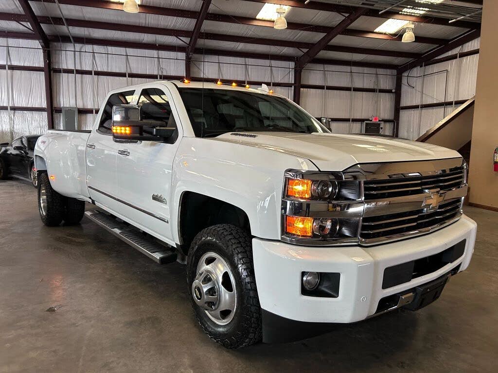 2016 Chevrolet Silverado 3500HD High Country Crew Cab LB 4WD