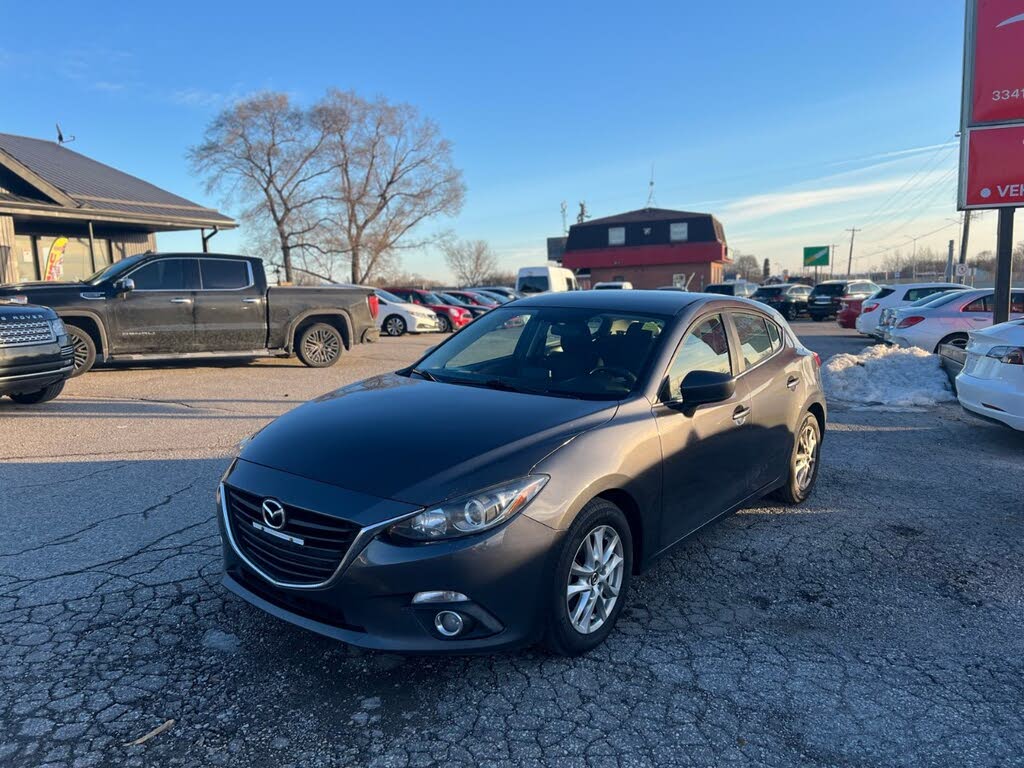 2016 Mazda MAZDA3 i Touring Hatchback