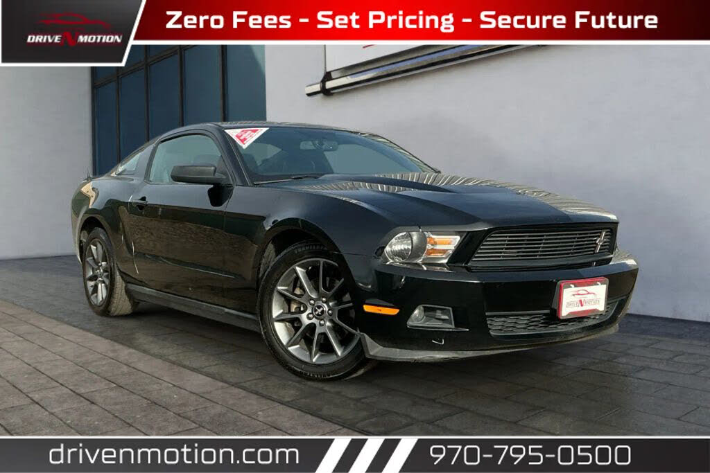 2012 Ford Mustang V6 Premium Coupe RWD