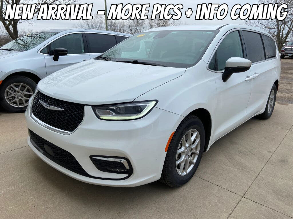 2023 Chrysler Pacifica Touring L FWD