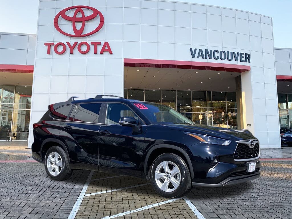 2023 Toyota Highlander LE FWD