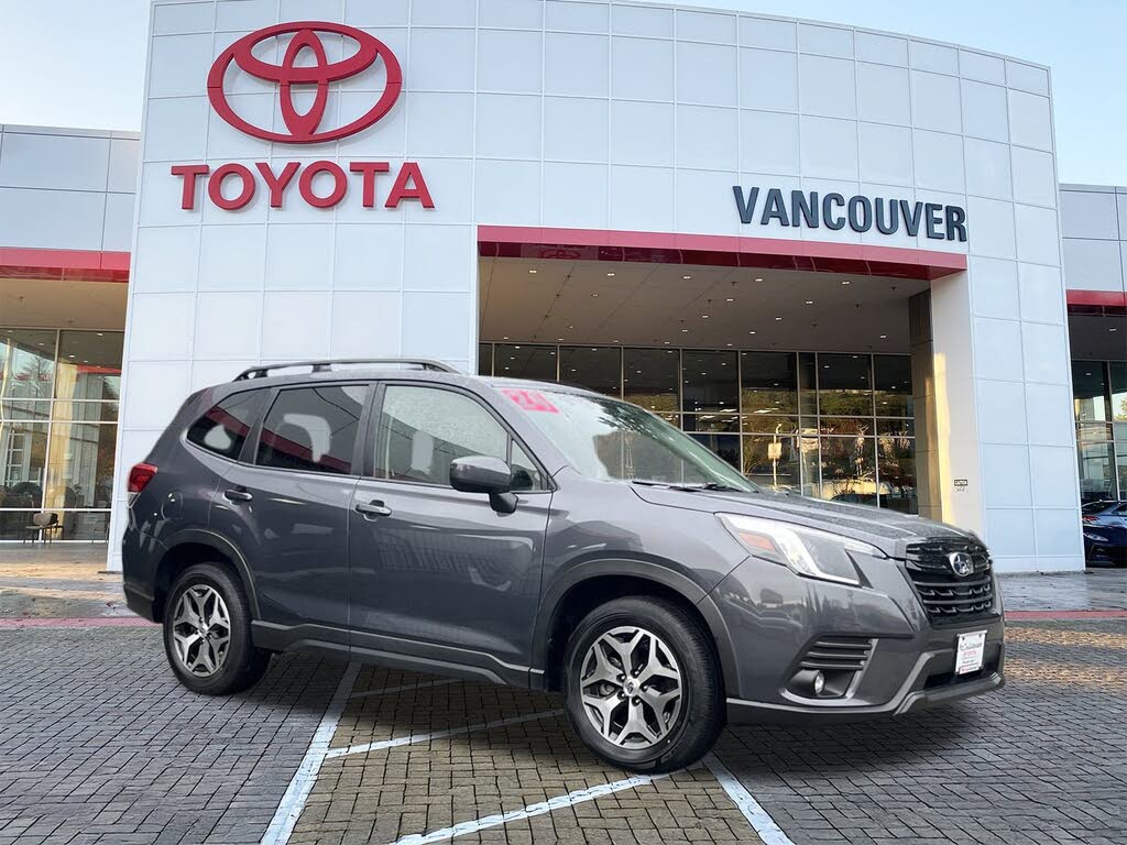 2024 Subaru Forester Premium Crossover AWD