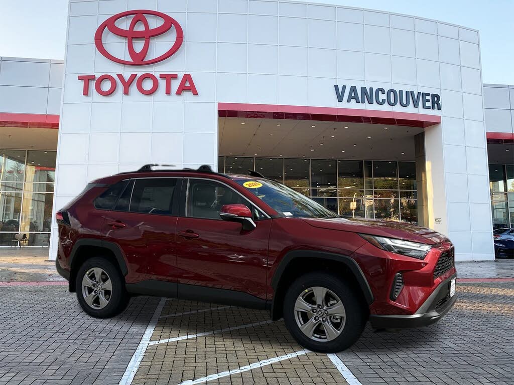 2025 Toyota RAV4 XLE AWD