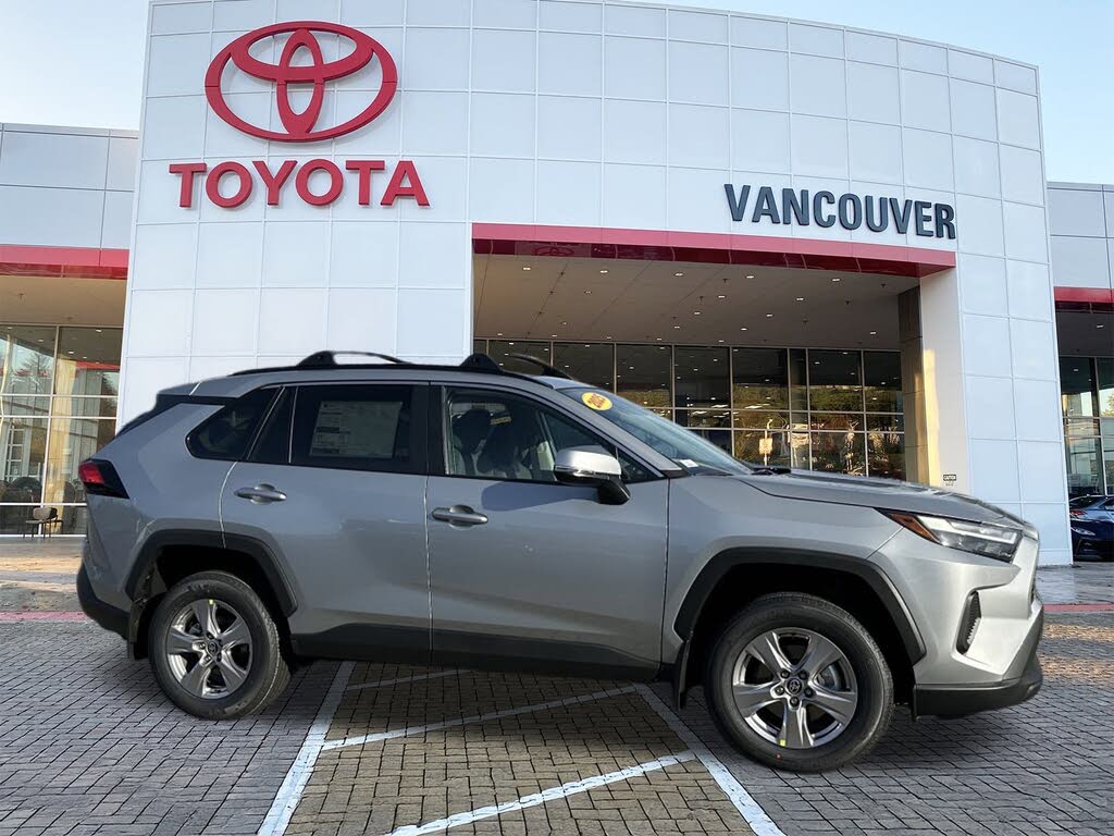 2025 Toyota RAV4 XLE AWD