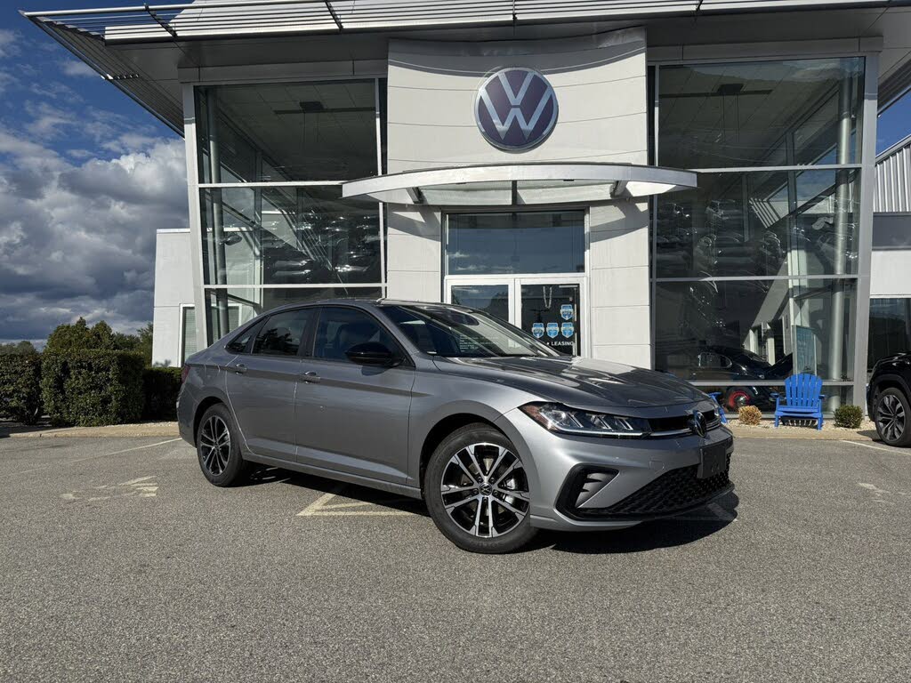 2025 Volkswagen Jetta Sport FWD