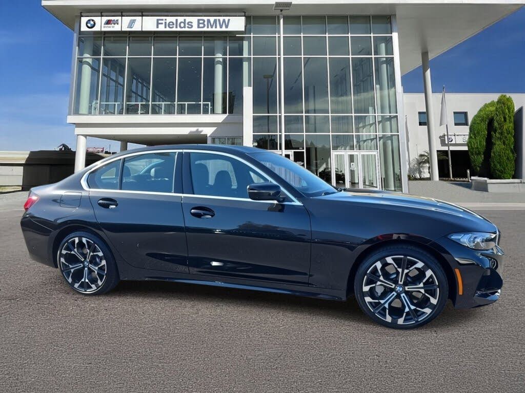 2025 BMW 3 Series 330i RWD