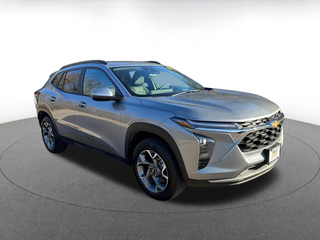 2025 Chevrolet Trax LT FWD