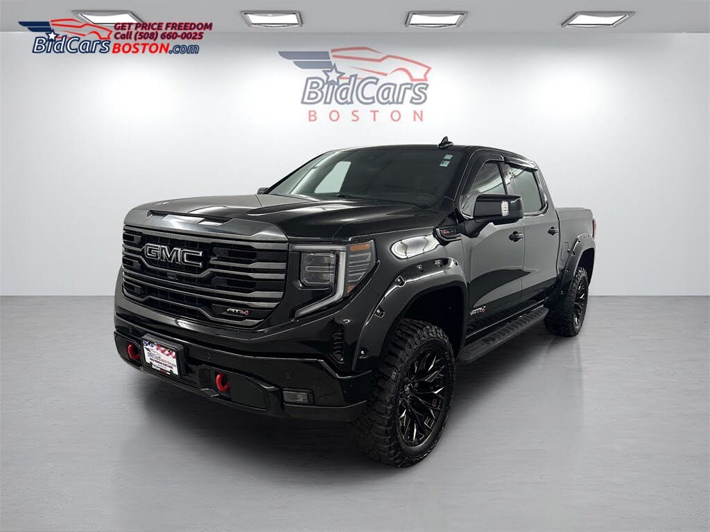 2023 GMC Sierra 1500 AT4 Crew Cab 4WD