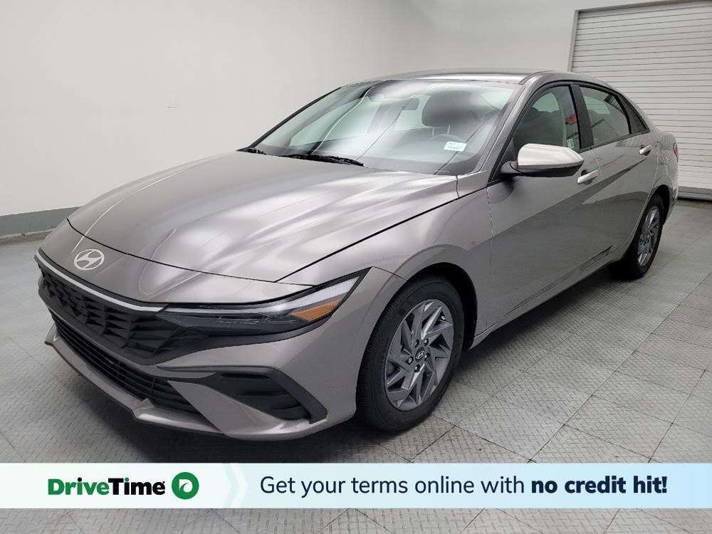 2024 Hyundai Elantra SEL FWD